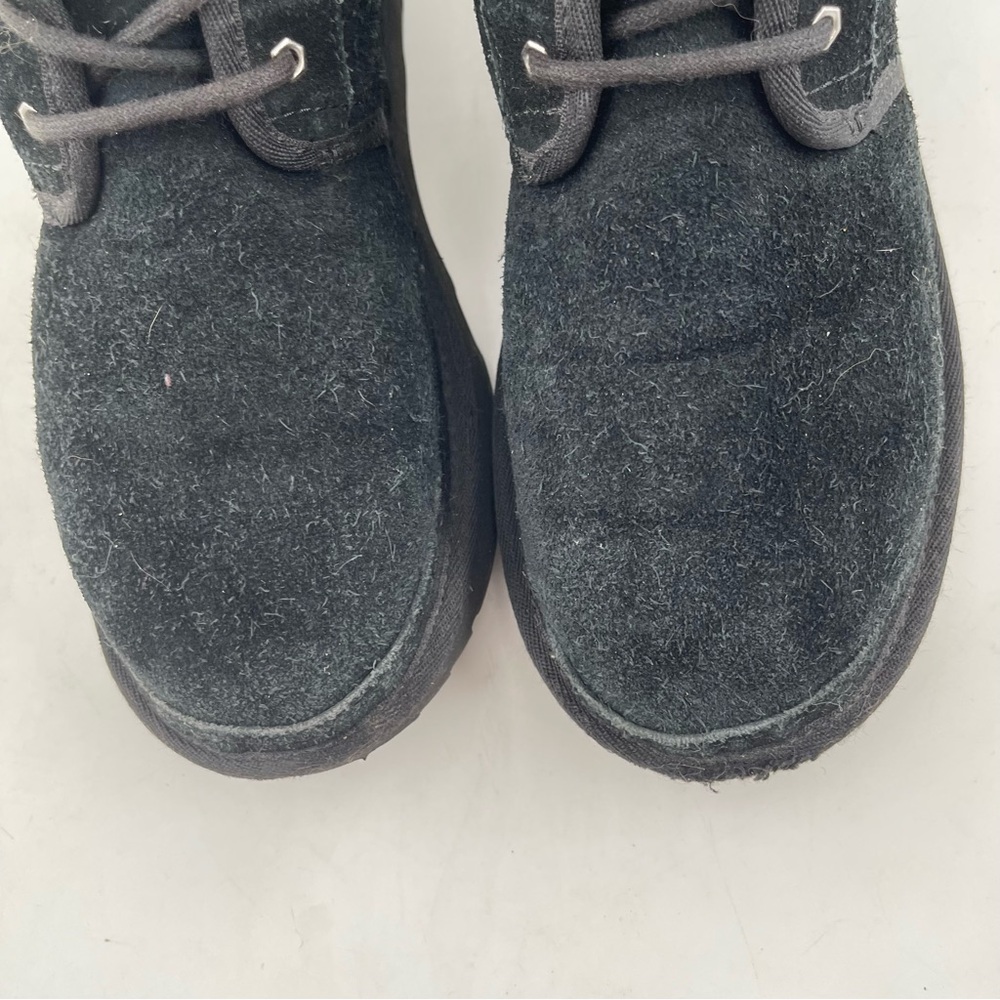 Ugg Unisex Kids Neumel II- SZ 6 -Black Suede‎ Lace-Up Sherpa Lined Chukka Boot - Picture 9 of 13